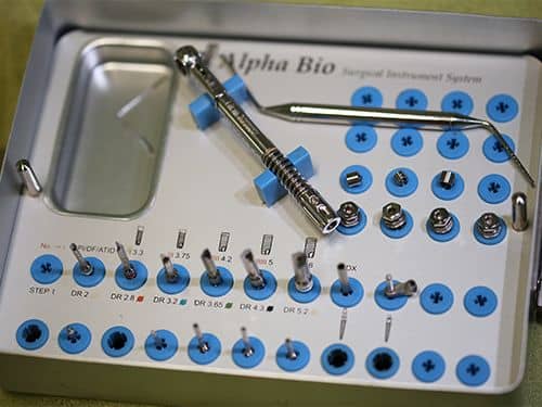 AlphaBio Surgical Implant Kit